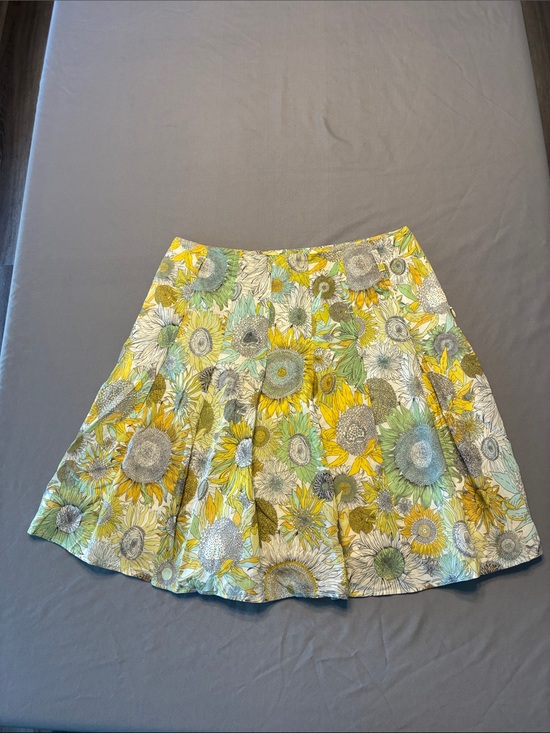 J. Crew Dresses & Skirts - J. Crew Floral Sunflower A-Line Skirt in Yellow, Green and Cream